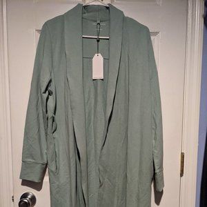 Universal Standard Rachele Lounge Robe in Blue Surf